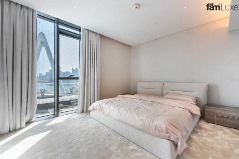 Apartment in Dubai 4 bedrooms, 196.1 sq.m. № 141353 - photo 11