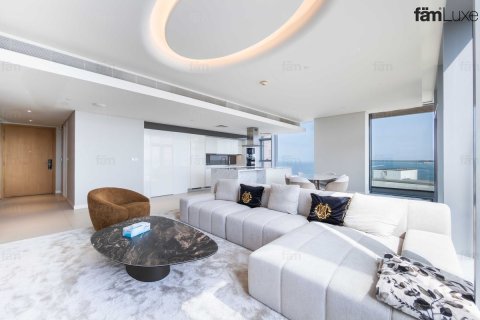 Apartment in Dubai 4 bedrooms, 196.1 sq.m. № 141353 - photo 4