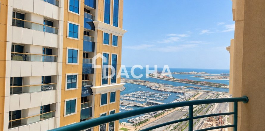 Apartment in Marina Crown, Dubai Marina, Dubai 3 bedrooms, 202 sq.m. № 141361