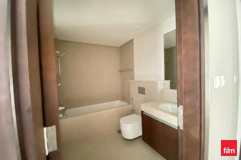 Apartment in Dubai 3 bedrooms, 200 sq.m. № 111818 - photo 2