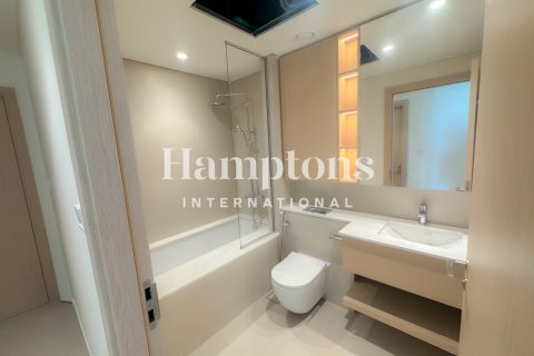 Apartment in The Views 1, The Views, Dubai 2 bedrooms, 107.582 sq.m. № 135096