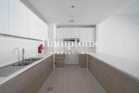 Appartement à Hillside at Jumeirah Golf Estates, Jumeirah Golf Estates, Dubai, 3 chambres, 167.84970816 m², № 135097 - photo 2