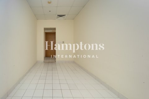 Villa in Jumeirah Park Homes, Jumeirah Park, Dubai 4 bedrooms, 510.00030880 sq.m. № 135089 - photo 17