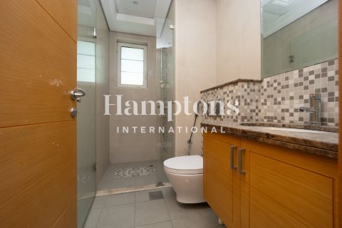 Villa in Jumeirah Park Homes, Jumeirah Park, Dubai 4 bedrooms, 510.00030880 sq.m. № 135089 - photo 7
