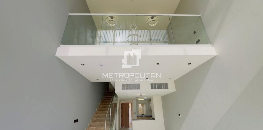 Villa en Rukan, Dubai, 2 dormitorios, 97 m², № 73193