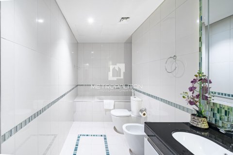 Apartamento en Damac Heights, Dubai Marina, Dubai, 2 dormitorios, 118 m², № 73194 - foto 20
