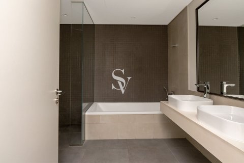 Apartment in Al Wasl, Dubai 2 bedrooms, 140 sq.m. № 90003 - photo 10