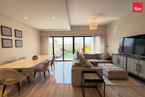 Maison de ville à Dubai, 3 chambres, 180 m², № 117736