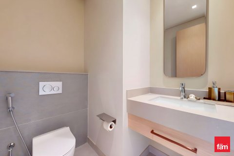 Apartment in Downtown Dubai (Downtown Burj Dubai), Dubai 1 bedroom, 81.7 sq.m. № 118532 - photo 2