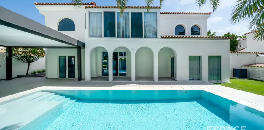 Villa in Green Community West, Green Community, Dubai 6 bedrooms, 557 sq.m. № 122409