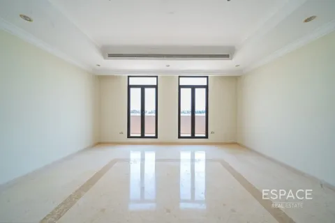 Villa à Palm Jumeirah, Dubai, 6 chambres, 725 m², № 122413 - photo 13