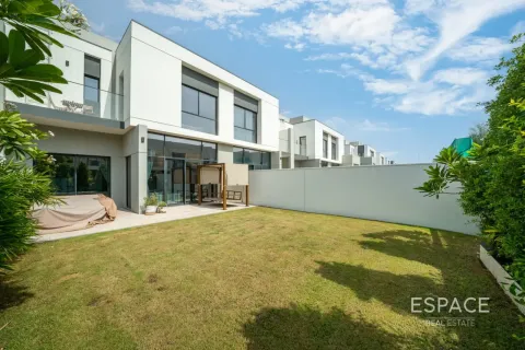 Maison de ville à Al Furjan, Dubai, 3 chambres, 244 m², № 122303