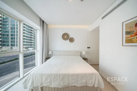 Apartment in West Avenue Tower, Dubai Marina, Dubai 1 bedroom, 83 sq.m. № 122299 - photo 12