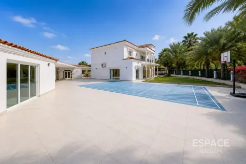 Villa in Green Community West, Green Community, Dubai 6 bedrooms, 657 sq.m. № 122297 - photo 5