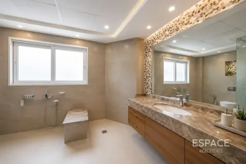 Villa in Green Community West, Green Community, Dubai 6 bedrooms, 657 sq.m. № 122297 - photo 7