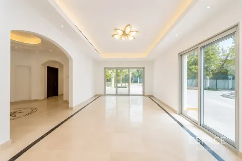 Villa in Green Community West, Green Community, Dubai 6 bedrooms, 657 sq.m. № 122297 - photo 11