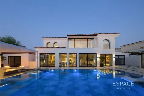 Villa in Green Community West, Green Community, Dubai 5 bedrooms, 706 sq.m. № 122301