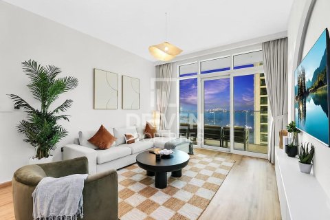 Apartamento en EMAAR Beachfront, Dubai Harbour, Dubai, 1 dormitorio, 67.73 m², № 140956 - foto 2