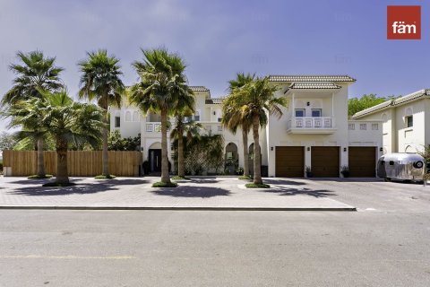 Villa à Al Furjan, Dubai, 6 chambres, 875 m², № 114076