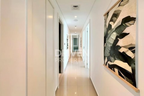 Apartamento en EMAAR Beachfront, Dubai Harbour, Dubai, 4 dormitorios, 217.67 m², № 140253 - foto 16