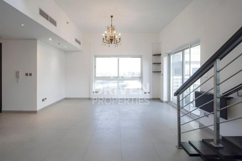 Duplex à Jumeirah Islands, Dubai, 3 chambres, 260.13 m², № 140250 - photo 2
