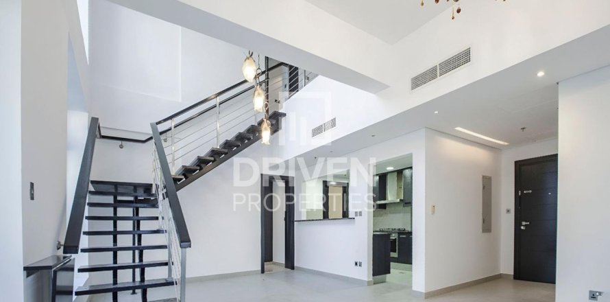 Duplex à Jumeirah Islands, Dubai, 3 chambres, 260.13 m², № 140250