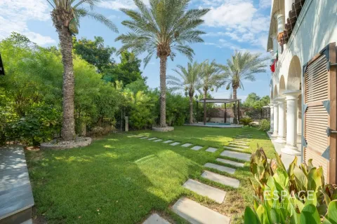 Villa in Green Community West, Green Community, Dubai 5 bedrooms, 548 sq.m. № 122308 - photo 4