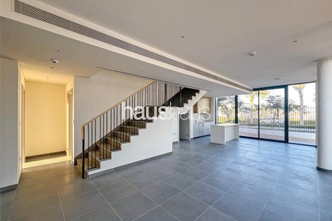 Villa in Arabian Ranches 3, Dubai 4 bedrooms, 287 sq.m. № 44194 - photo 11