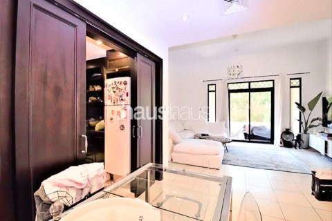 Apartamento en Old Town, Dubai, 2 dormitorios, 244 m², № 44189 - foto 4