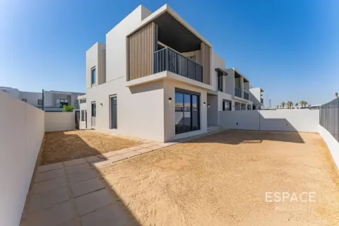 Villa in Jebel Ali, Dubai 4 bedrooms, 300 sq.m. № 122680