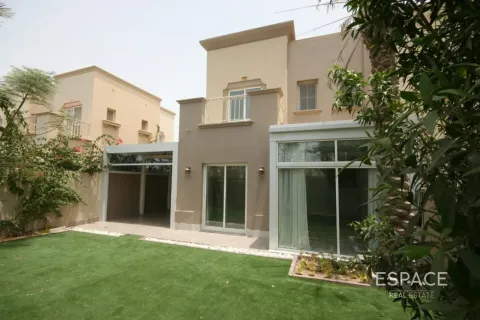 Вилла в Springs 11, The Springs, Дубай, 2 спальни, 167м², № 122686
