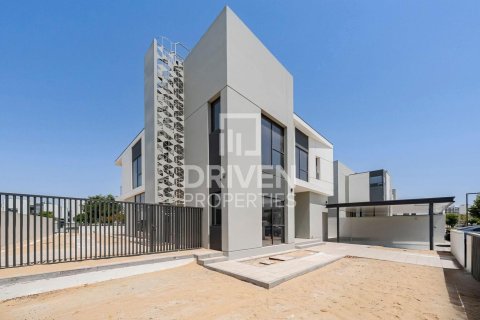 Вилла в Murooj Al Furjan, Al Furjan, Дубай, 5 спален, 373.56м², № 129250