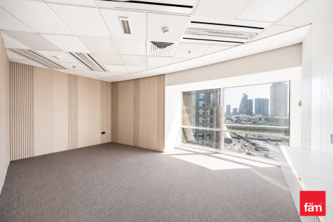 Oficina en Sheikh Zayed Road, Dubai, 210.9 m², № 109183 - foto 5
