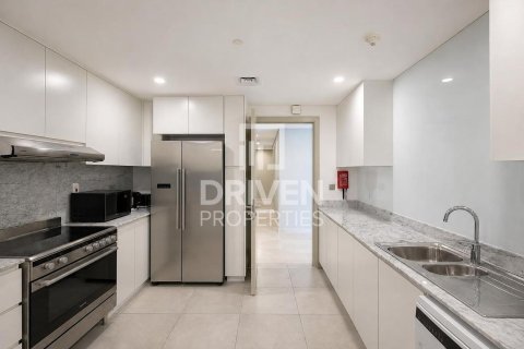 شقة في Umm Suqeim 3, ام سقيم, دبي 4 غرف نوم, 273.41 م² رقم 140372 - صورة 19