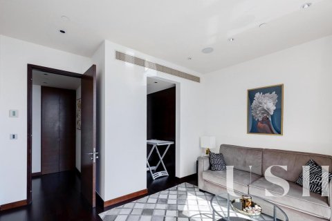 Apartment in Downtown Dubai (Downtown Burj Dubai), Dubai 2 bedrooms, 152 sq.m. № 39191 - photo 16