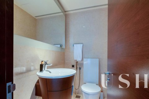 Apartment in Downtown Dubai (Downtown Burj Dubai), Dubai 2 bedrooms, 152 sq.m. № 39191 - photo 18