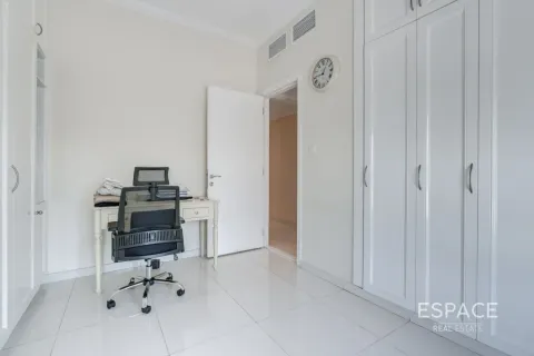Villa en Springs 4, The Springs, Dubai, 3 dormitorios, 343 m², № 122714 - foto 12
