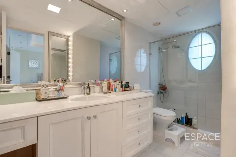 Villa en Springs 4, The Springs, Dubai, 3 dormitorios, 343 m², № 122714 - foto 11
