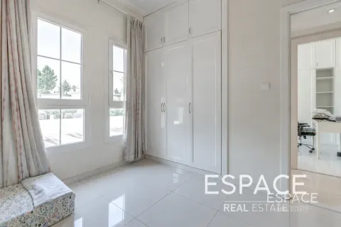 Villa en Springs 4, The Springs, Dubai, 3 dormitorios, 343 m², № 122714 - foto 10