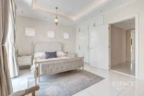 Villa en Springs 4, The Springs, Dubai, 3 dormitorios, 343 m², № 122714 - foto 9