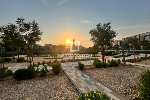 Villa à Mudon, Dubai, 4 chambres, 241 m², № 73940