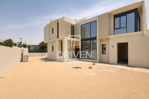 فيلا في جبل علي, دبي 5 غرف نوم , 715.73 م² رقم 127840 - صورة 2
