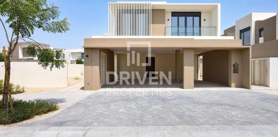 فيلا في جبل علي, دبي 5 غرف نوم , 715.73 م² رقم 127840