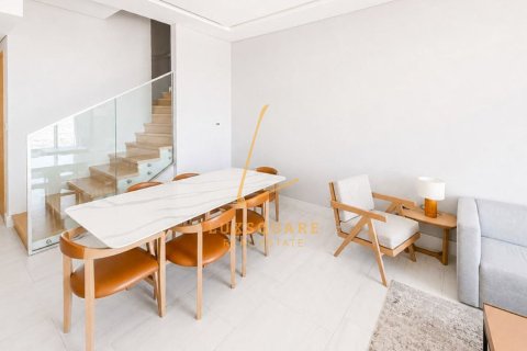 Снять в аренду квартиру в SLS Dubai Hotel & Residences, Бизнес-Бэй, Дубай: 2 спальни, 173м², № 124457 - фото 6