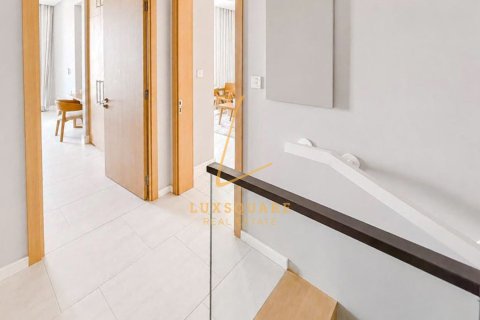 Снять в аренду квартиру в SLS Dubai Hotel & Residences, Бизнес-Бэй, Дубай: 2 спальни, 173м², № 124457 - фото 11