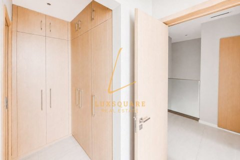 Снять в аренду квартиру в SLS Dubai Hotel & Residences, Бизнес-Бэй, Дубай: 2 спальни, 173м², № 124457 - фото 13