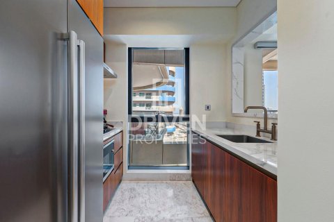 Apartamento en Downtown Dubai (Downtown Burj Dubai), Dubai, 1 dormitorio, 94.11 m², № 140126 - foto 7