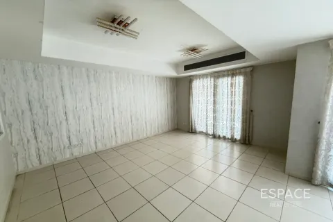 Villa en Springs 10, The Springs, Dubai, 3 dormitorios, 283 m², № 122726 - foto 3