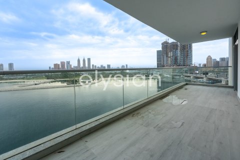 Apartment in Azure Residences, Palm Jumeirah, Dubai 2 bedrooms, 187 sq.m. № 37939 - photo 15