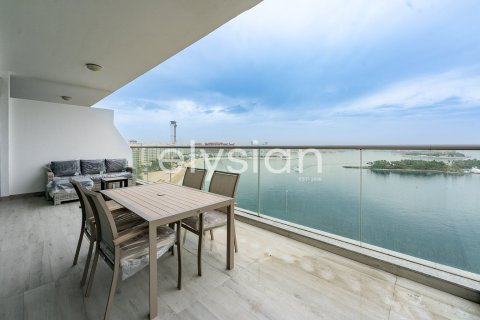 Apartment in Azure Residences, Palm Jumeirah, Dubai 2 bedrooms, 187 sq.m. № 37939 - photo 12
